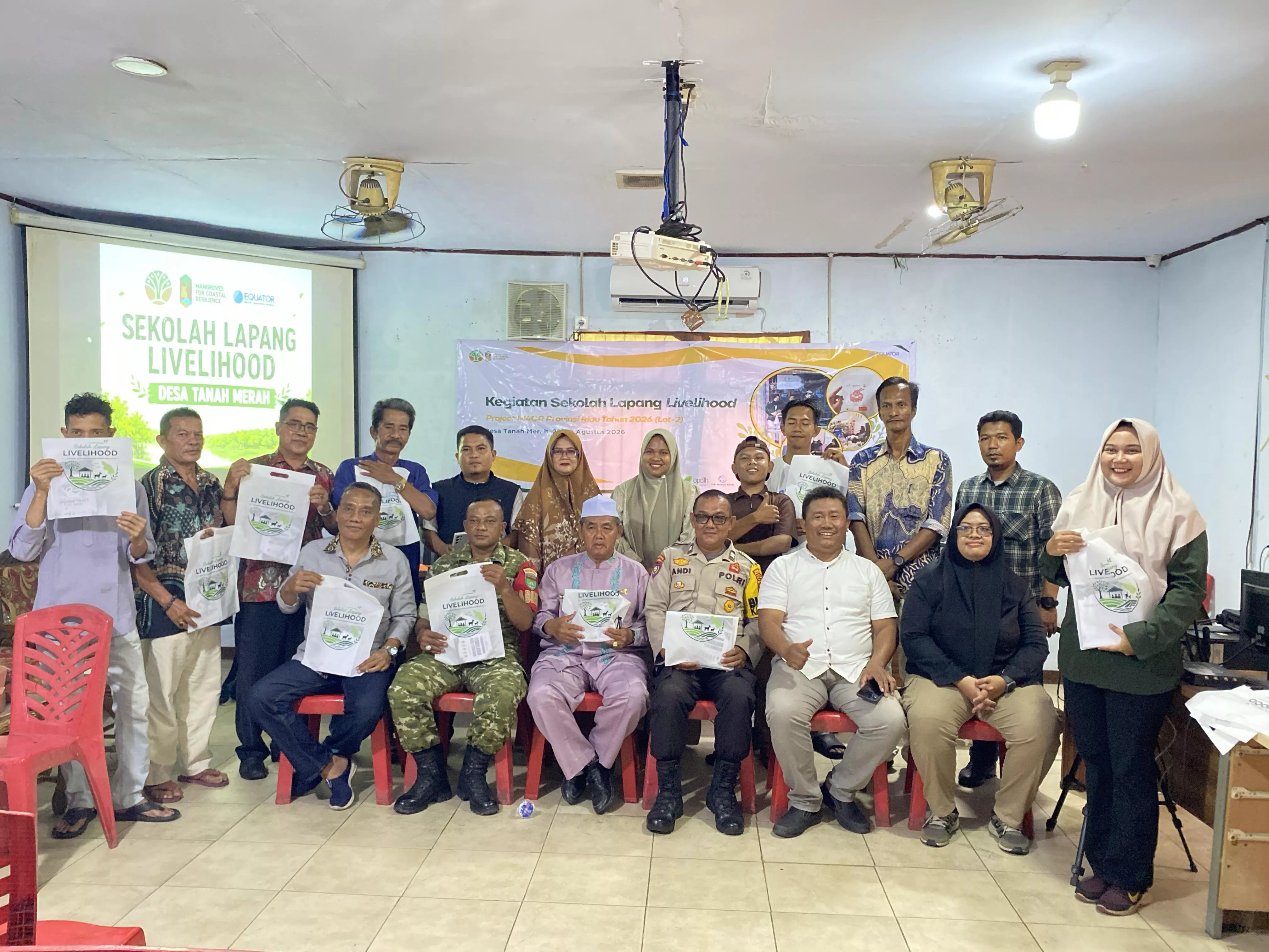 Sekolah Lapang Livelihood Digelar di Desa Tanah Merah