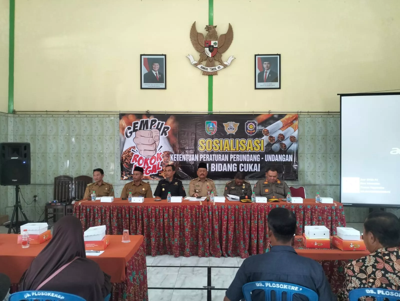 Babinsa Sumobito Hadiri Sosialisasi Pemberantasan Rokok Ilegal di Kedungpapar