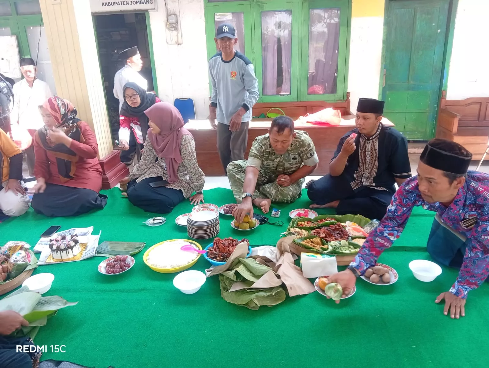 Danramil Plandaan Hadiri Sedekah Desa di Pojok Klitih