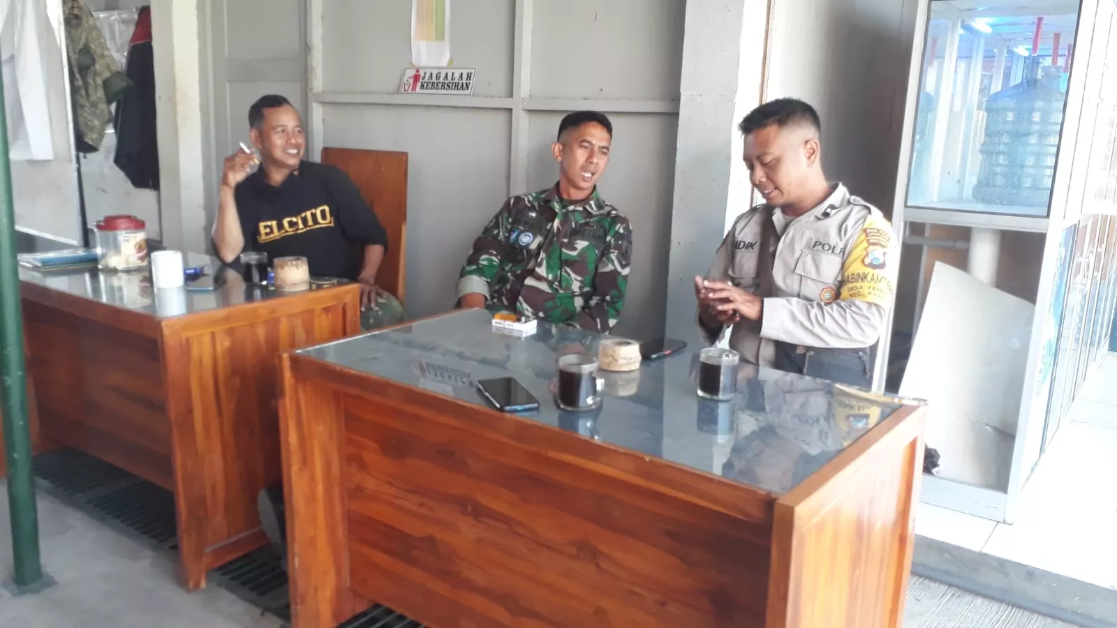 Babinsa Koramil Bareng Lakukan Komsos di Desa Kebondalem