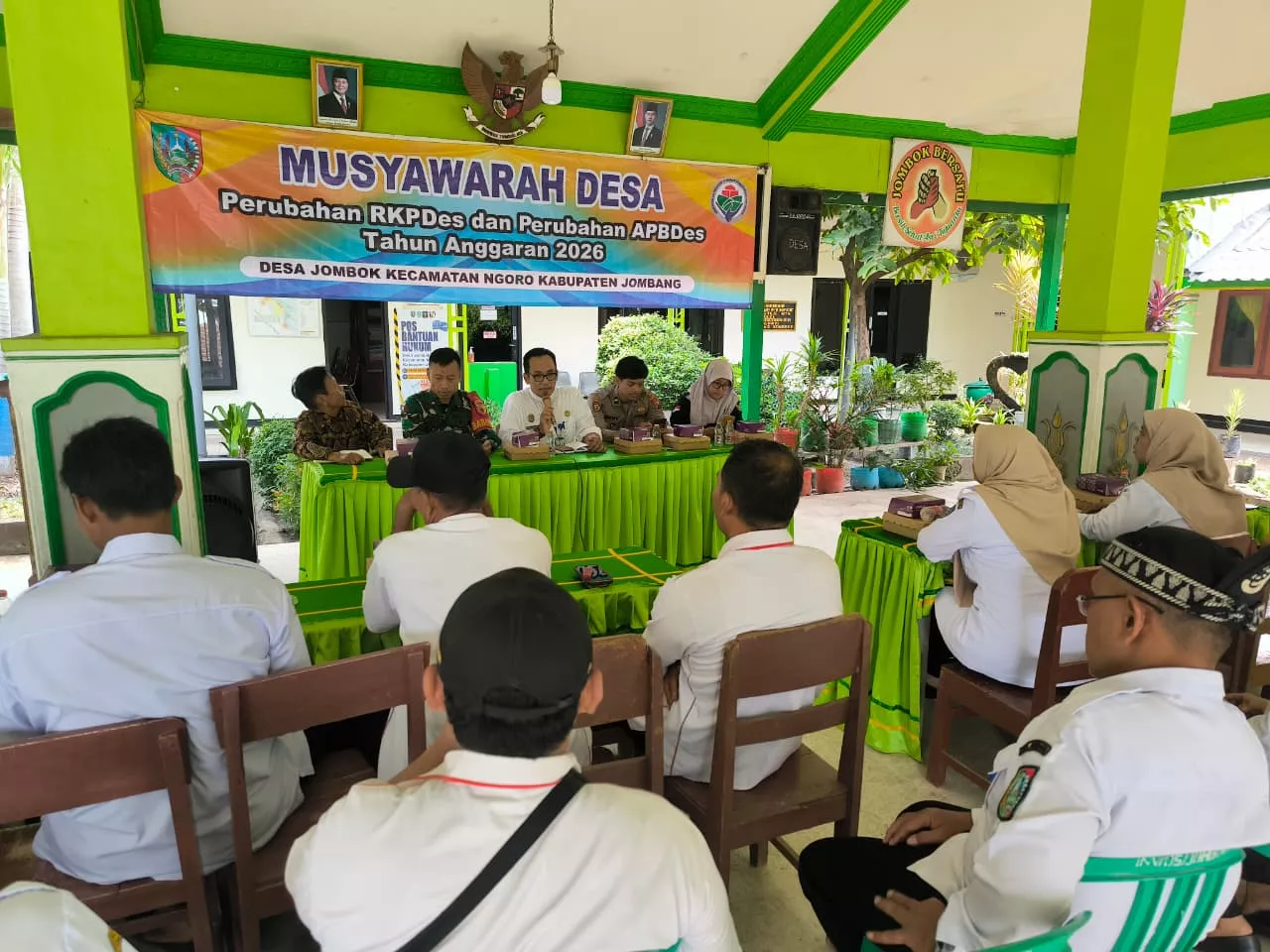 Babinsa Koramil Ngoro Hadiri Musyawarah Desa Jombok