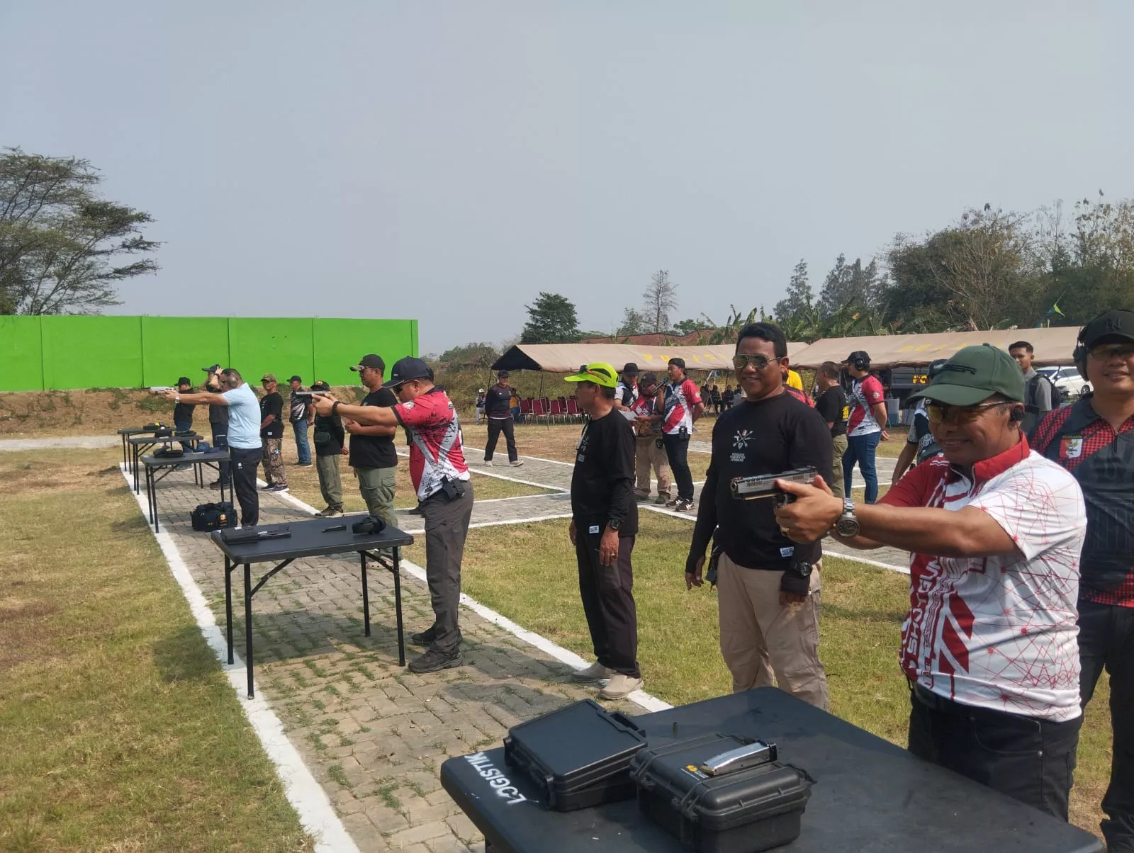 Dandim 0814/Jombang Ikuti Latihan Menembak TNI-Polri dan Perbakin
