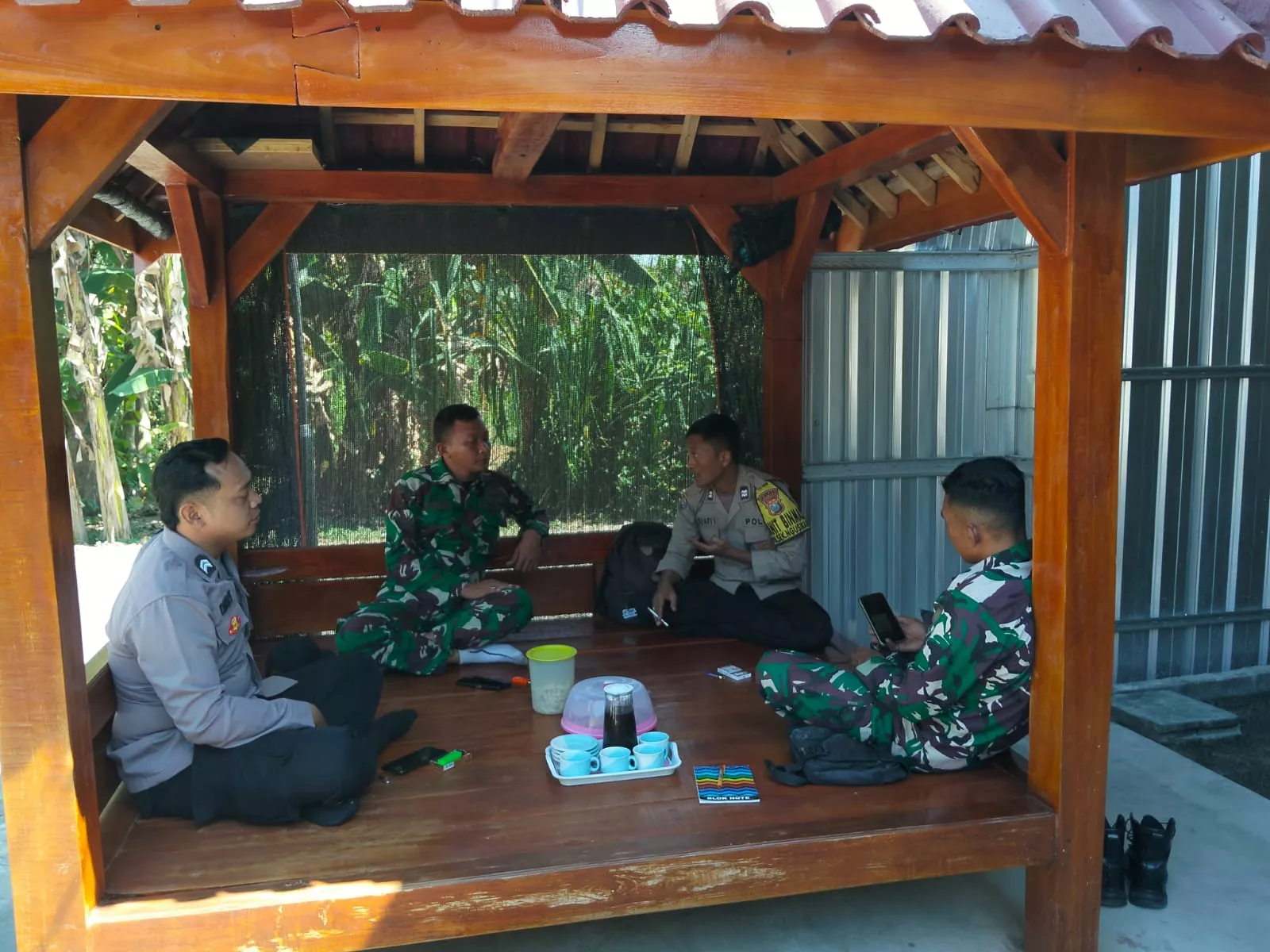 Babinsa dan Polsek Kudu Patroli Bersama Jaga Kamtibmas