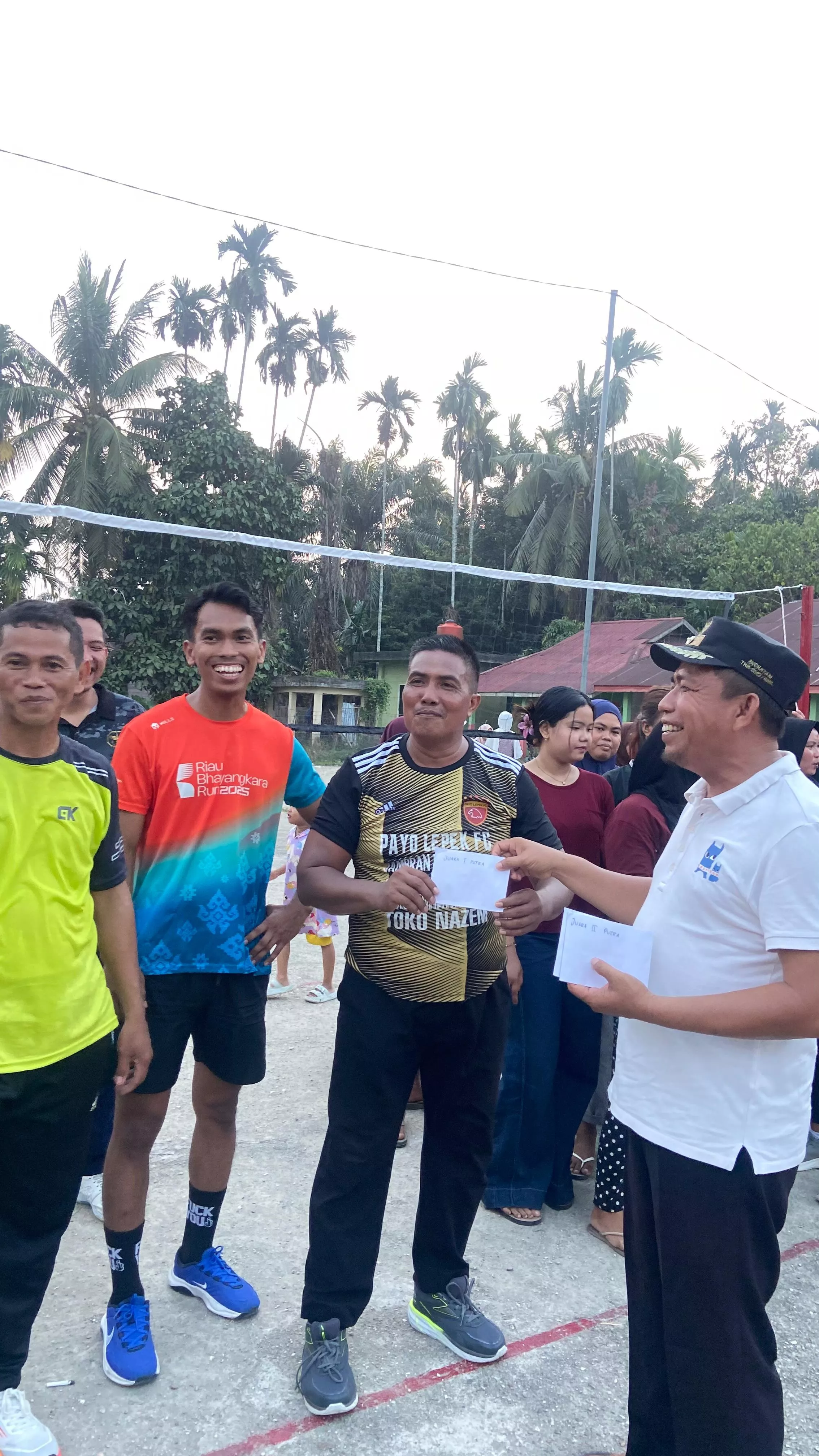 Inilah Juara Final Volly Ball Putra dan Putri Desa Limau Manis dalam Rangka HUT RI ke 81