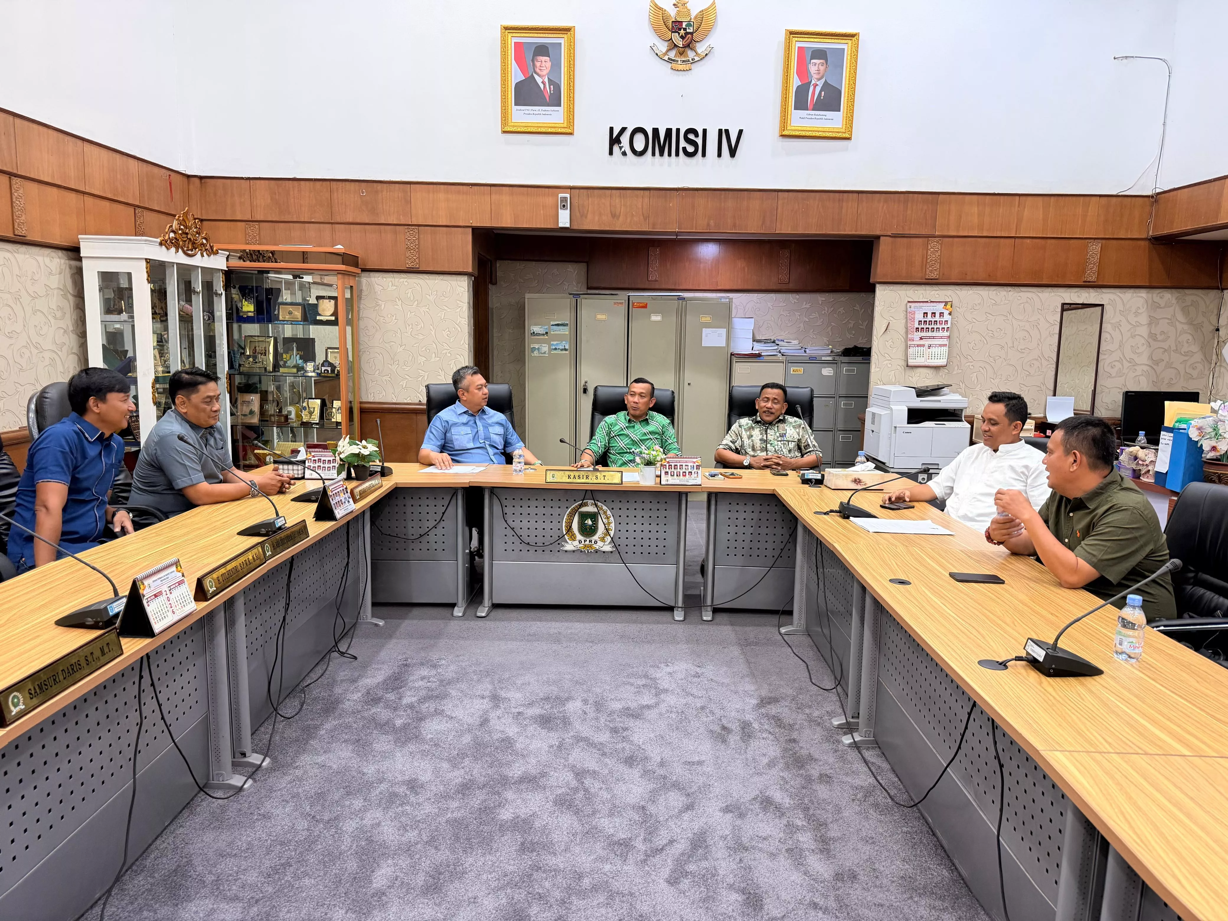 Ketua Komisi III DPRD Inhil Adukan Jalan Rusak ke DPRD Riau