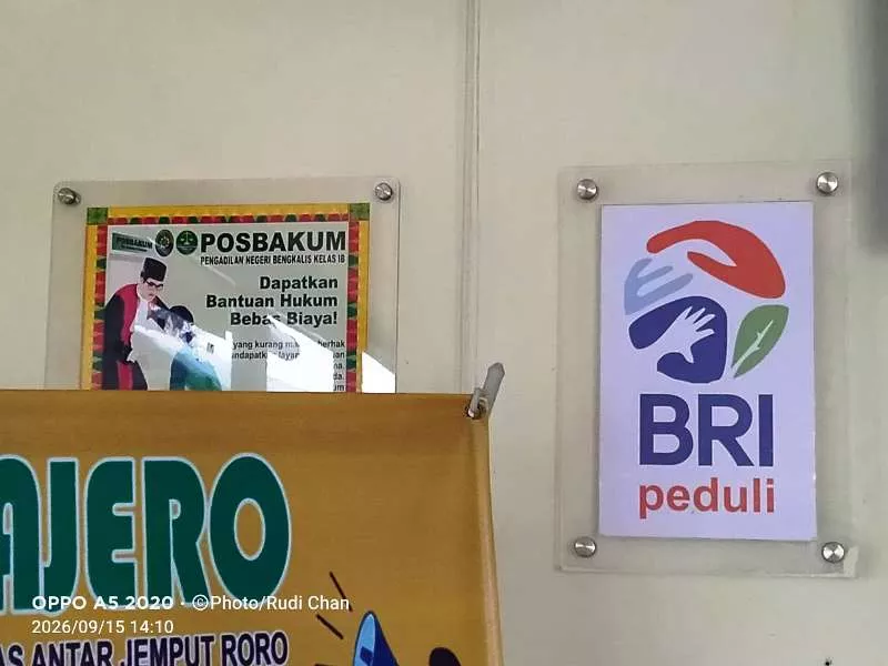 Atribut BRI Peduli di Ruang Tunggu, Masyarakat Pertanyakan Netralitas PN Bengkalis