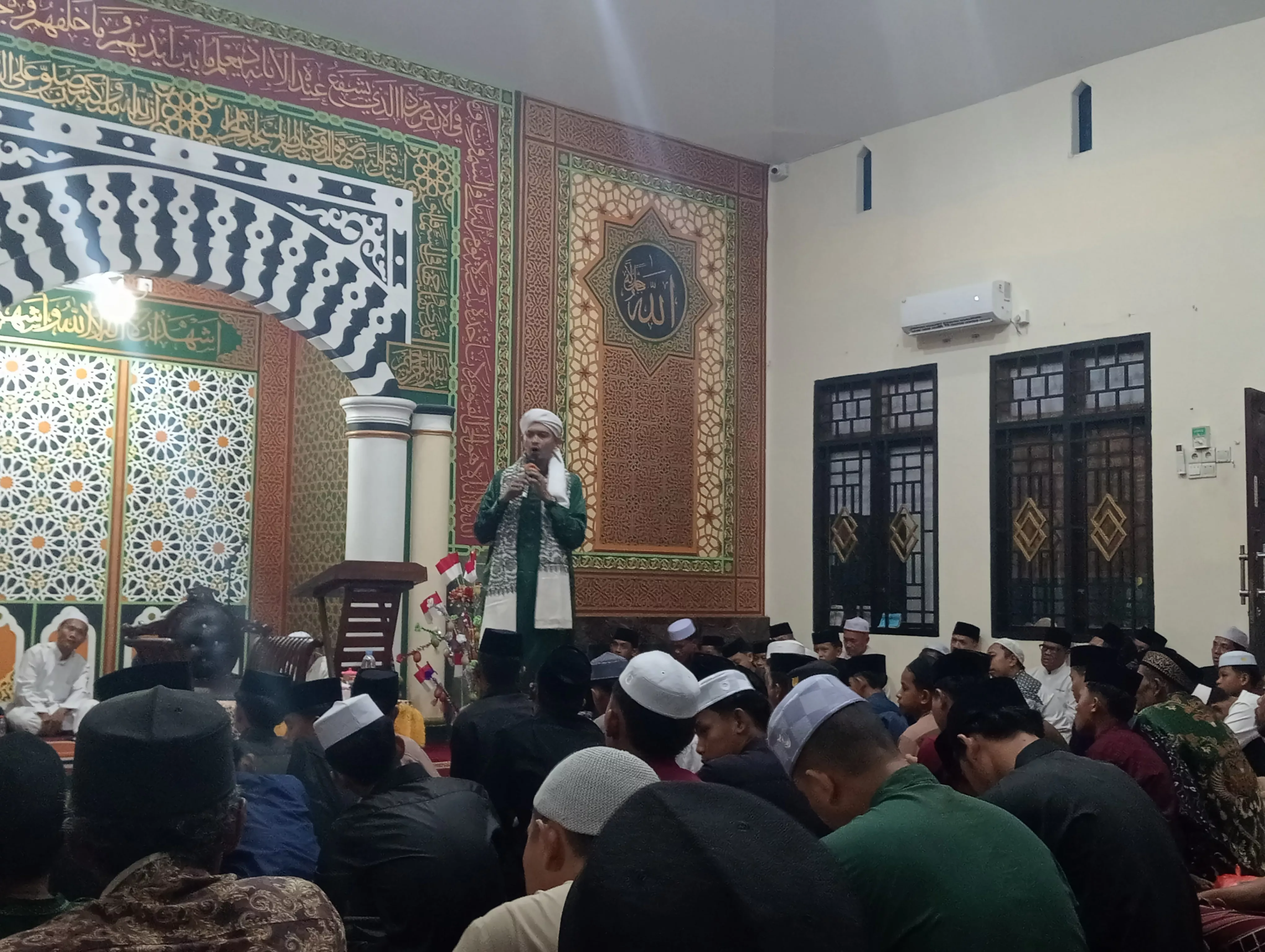 Ratusan Jamaah Hadiri Maulid Nabi di Surau Al-Maghfirah Tembilahan Khusyuk dan Penuh Khidmat