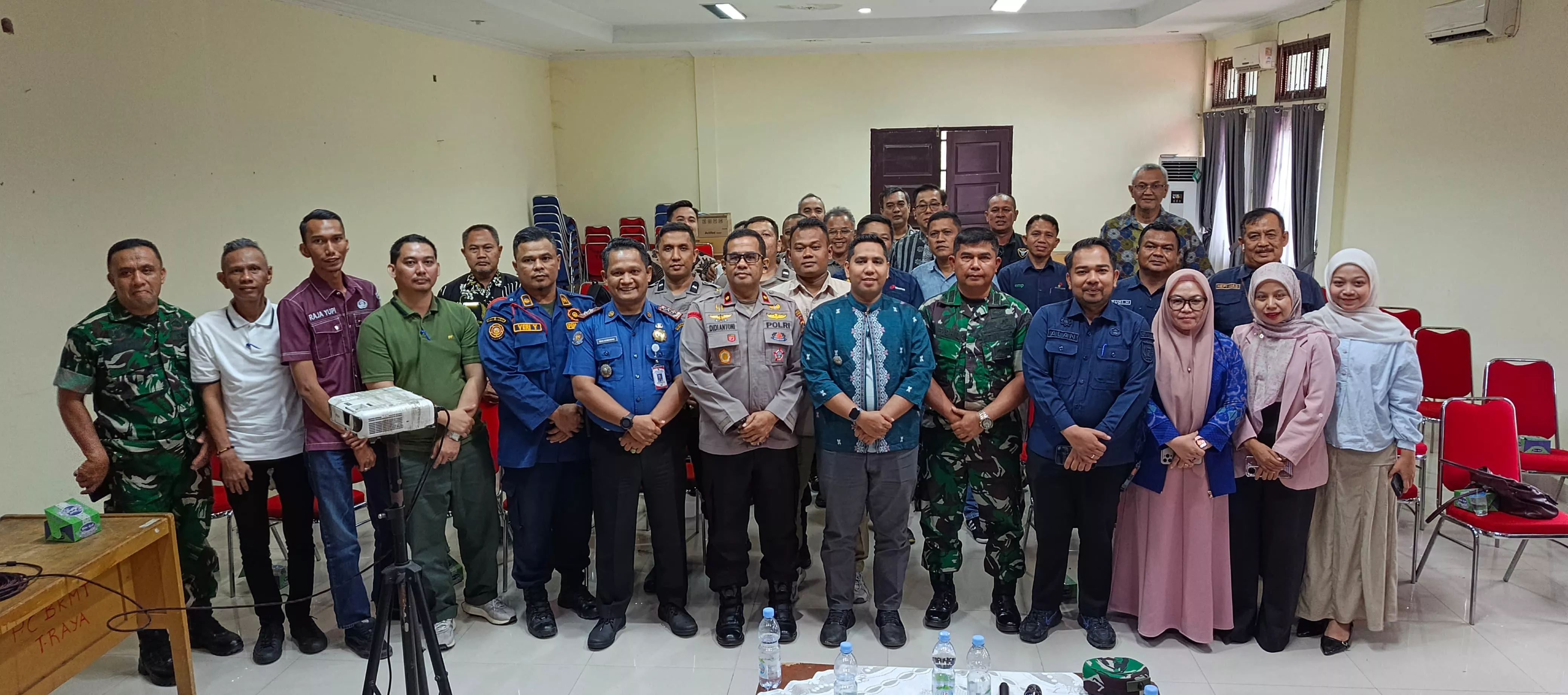 Semangat Hari Pelanggan Nasional, PLN Nusantara Power UP Tenayan Perkuat Sinergi Pengendalian Karhutla di Kecamatan Tenayan Raya
