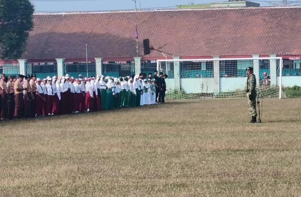 Anggota Koramil Kudu Pimpin Upacara Peringatan HUT RI ke-81