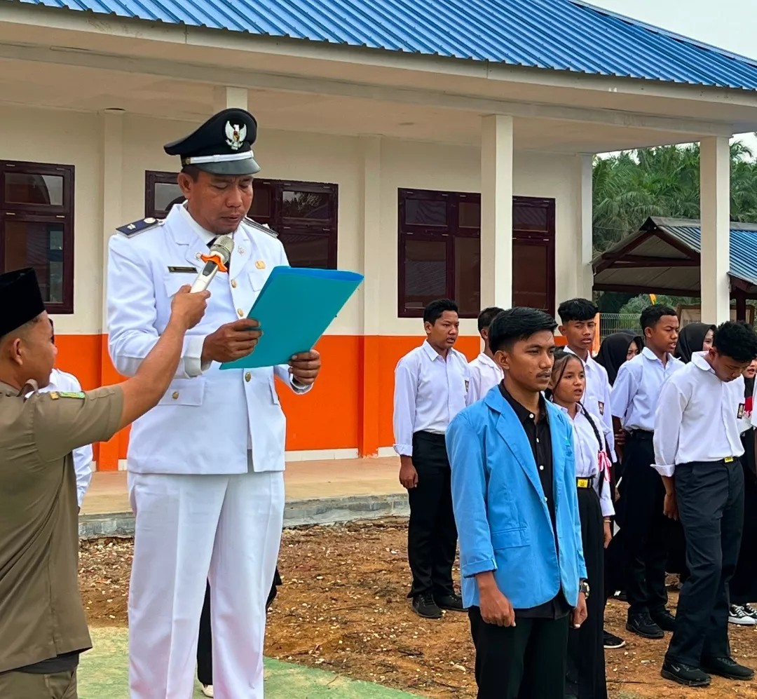 HUT ke-81 RI di Desa Limau Manis Berlangsung Khidmat, Hermansyah Inspektur Upacara