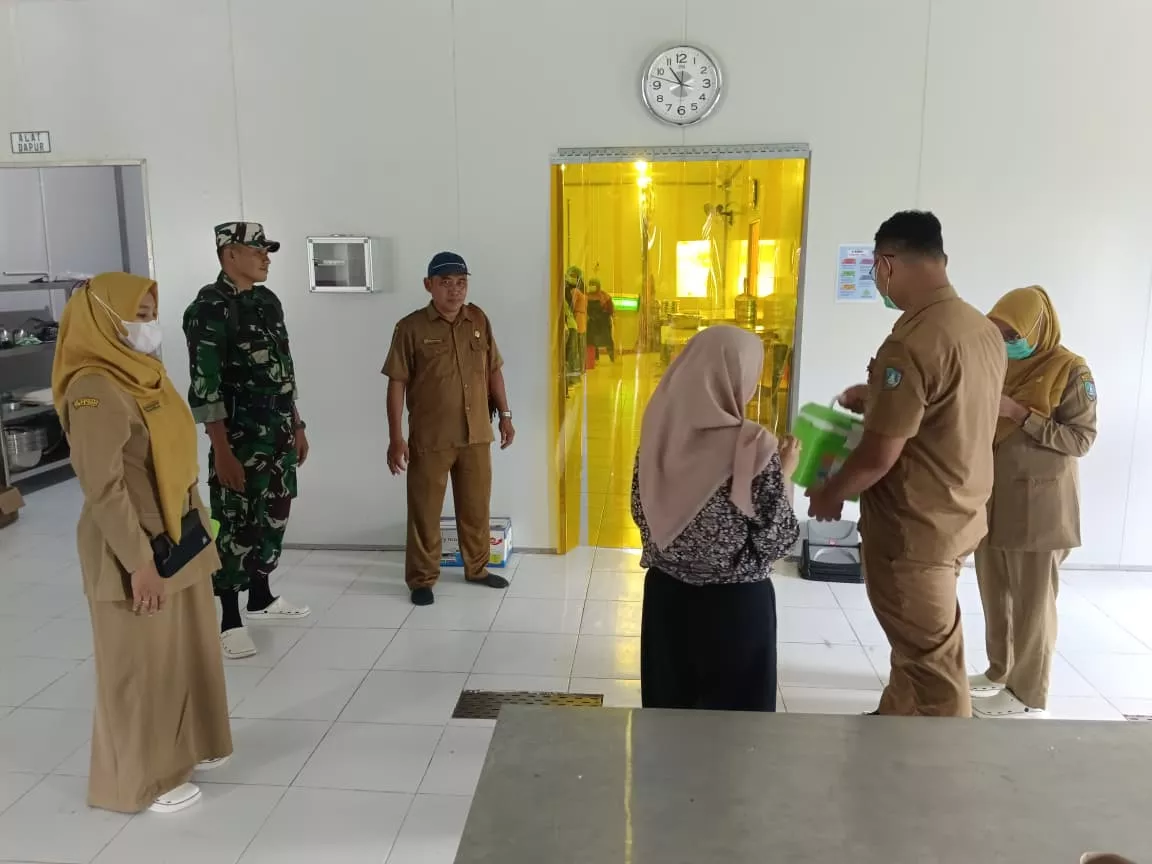 Babinsa Ploso Dampingi Puskesmas Cek SPPG Darunnajah