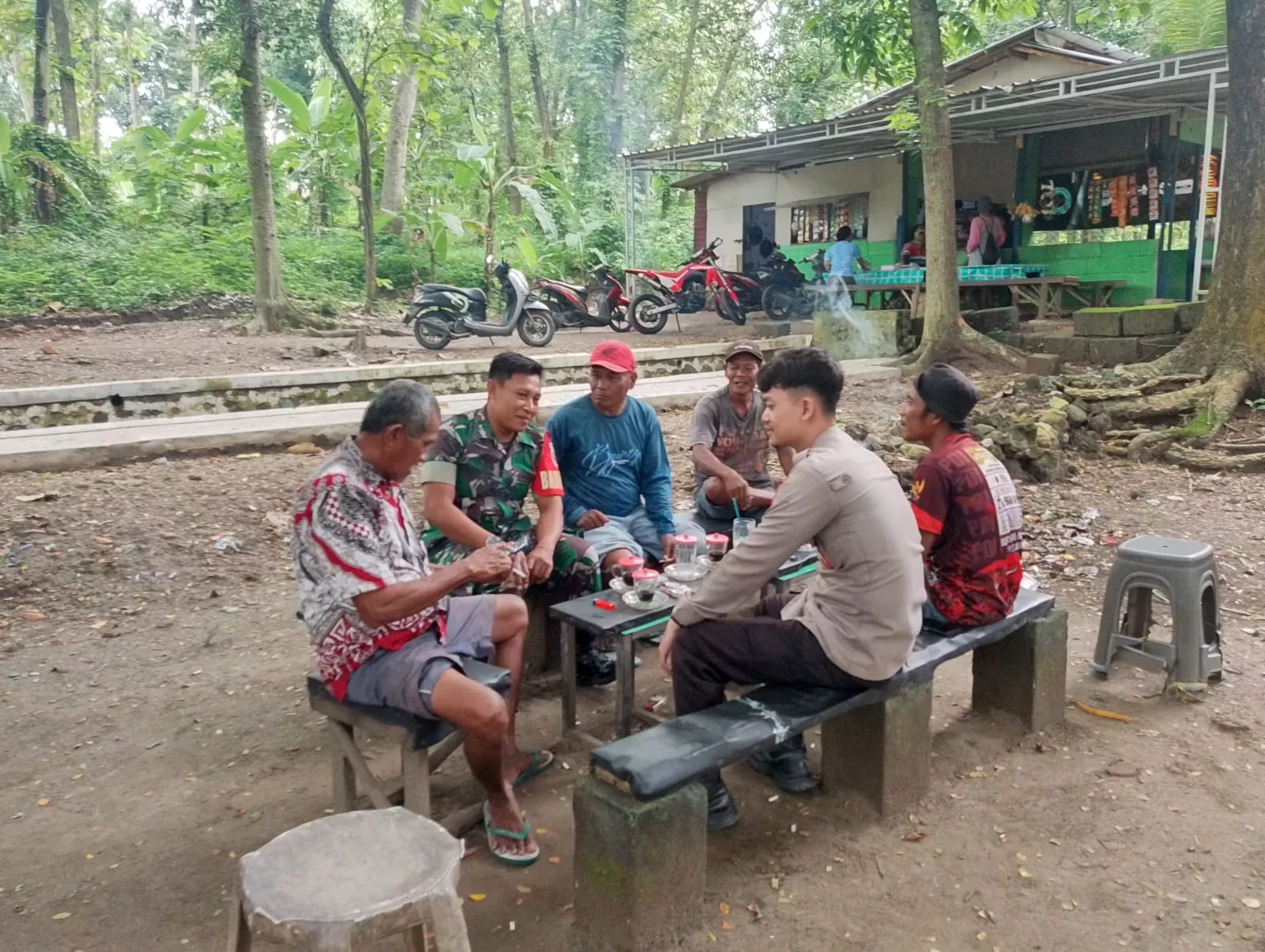 Serda Lukman Jalin Sinergitas dengan Warga Desa Made