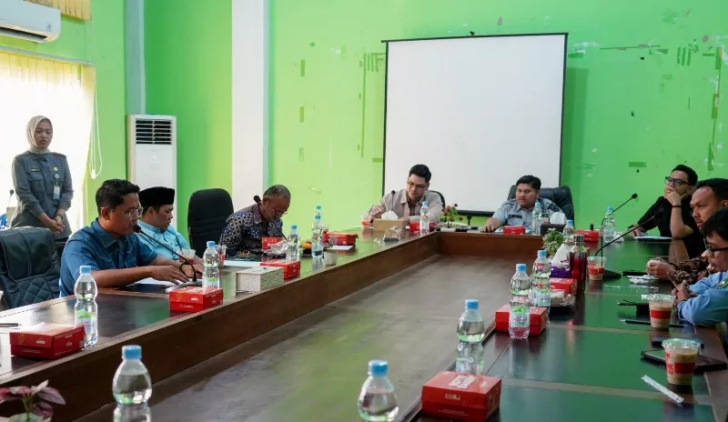 Komisi I DPRD Bengkalis Dorong Percepatan Pemerataan Listrik dan Pembinaan BUMdes di Bathin Solapan