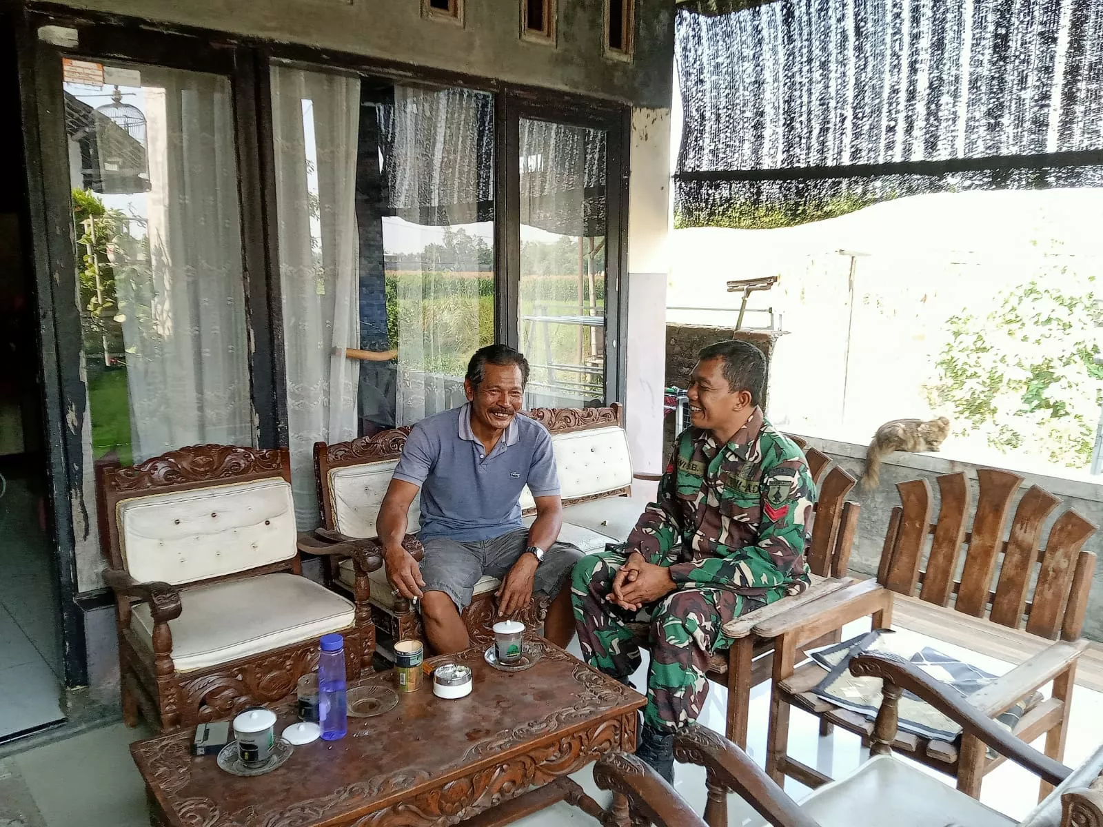 Babinsa Koramil Diwek Intensifkan Komsos di Desa Jatirejo