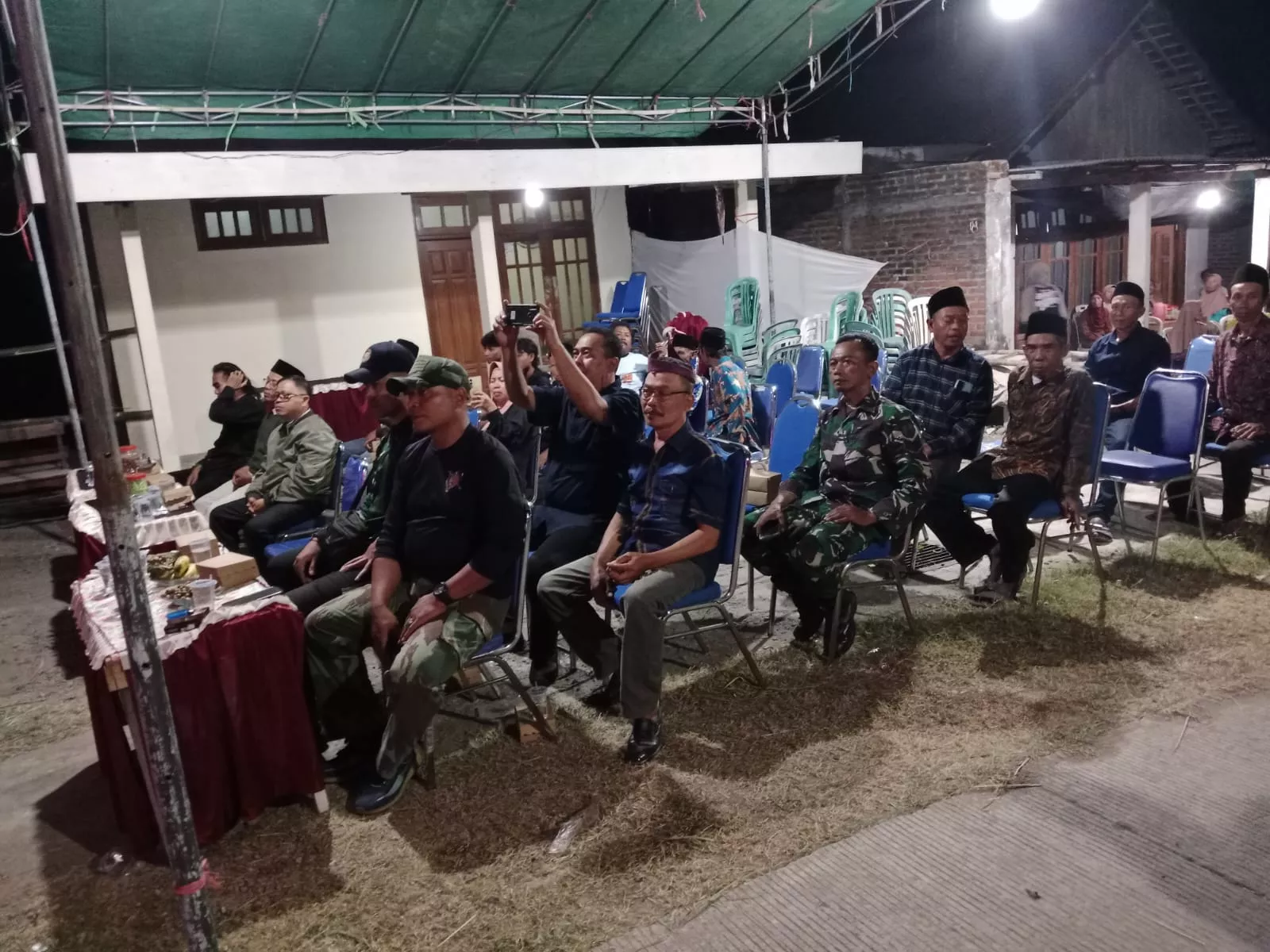 Koramil dan Polsek Plandaan Amankan Panggung Hiburan HUT RI ke-81
