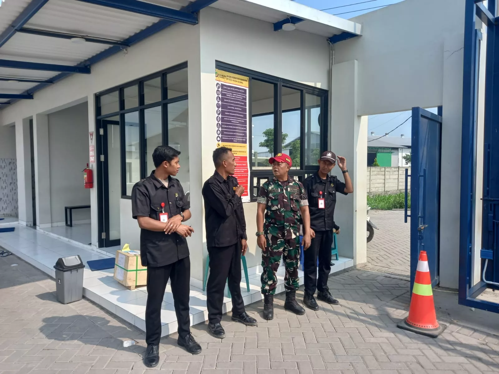 Babinsa Kesamben Beri Bimbingan Sekuriti Tingkatkan Kesiapsiagaan
