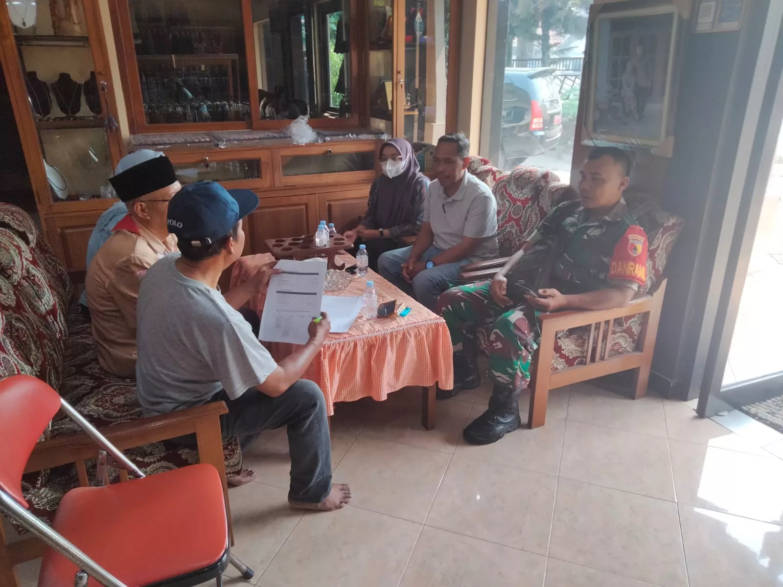 Danramil Gudo Kunjungi Desa Plumbongambang, Dialog dengan Tokoh Masyarakat
