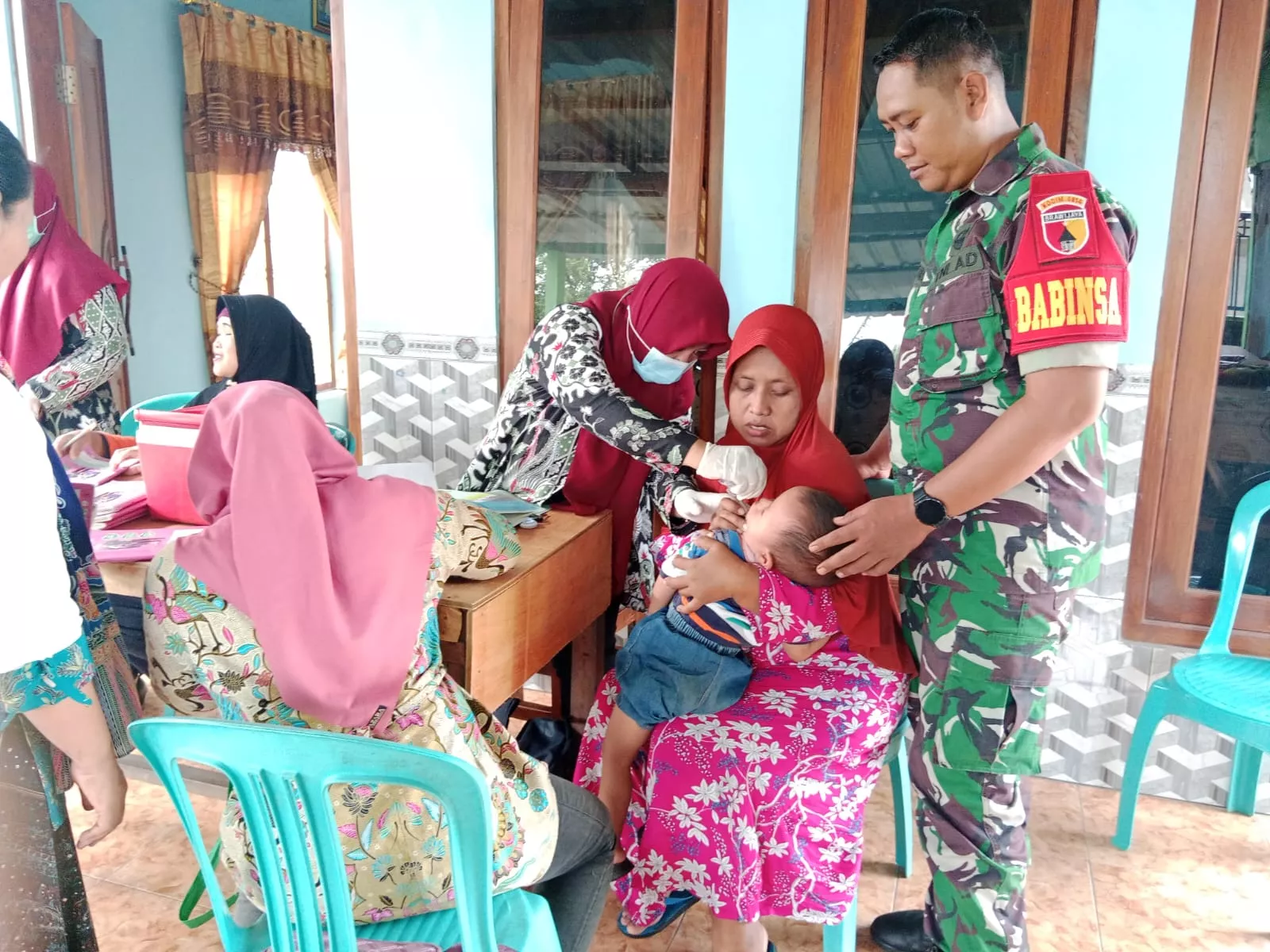 Babinsa Mojowarno Dampingi Posyandu Balita di Desa Kedungpari