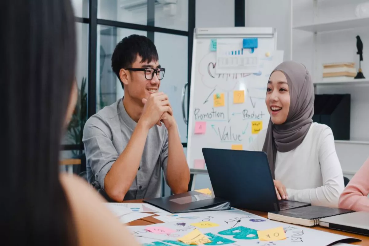 Aturan Karyawan Punya Bisnis Sampingan yang Wajib Dicek
