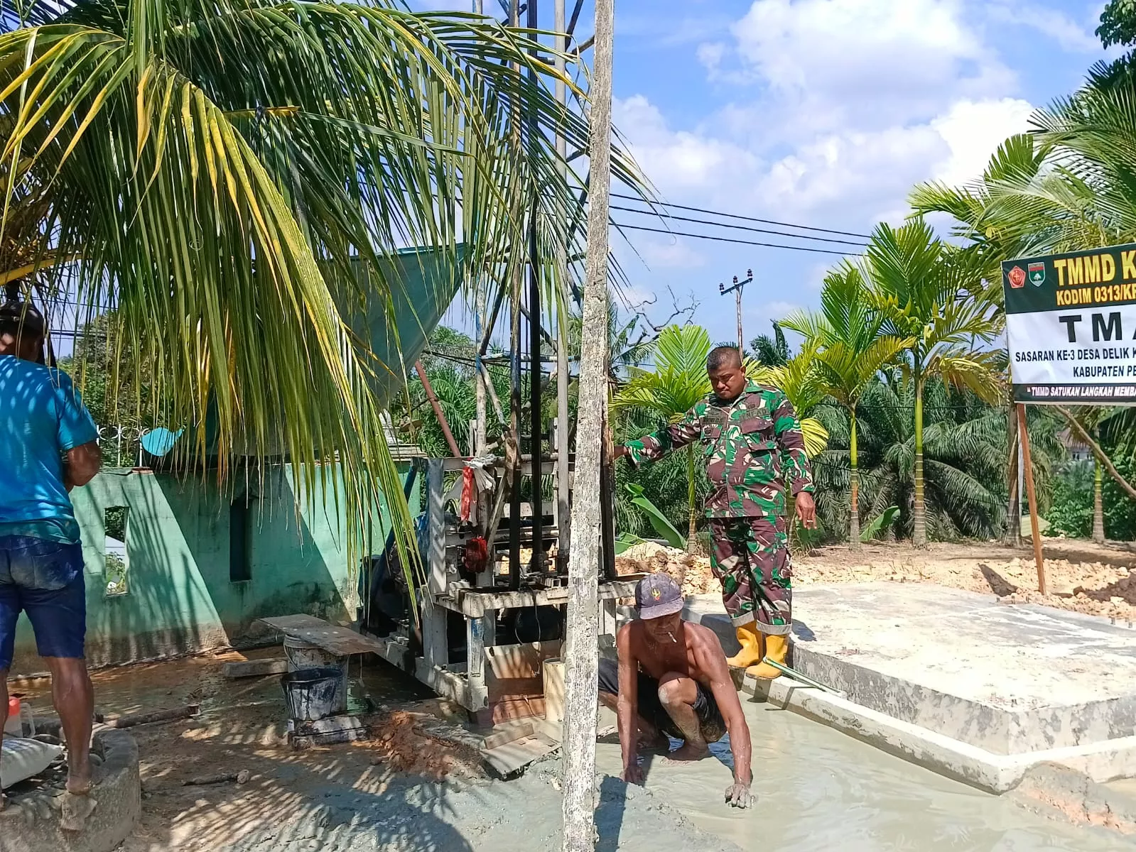 Pengeboran Sumur Bor TMMD ke-129 Kodim 0313/KPR di Desa Delik Tembus Kedalaman 42 Meter