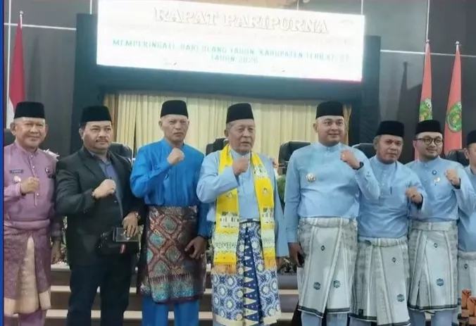 Hadiri HUT ke-27 Kabupaten Tebo, Azhar Hamzah Dorong Sinergi Antardaerah untuk Kemajuan Jambi