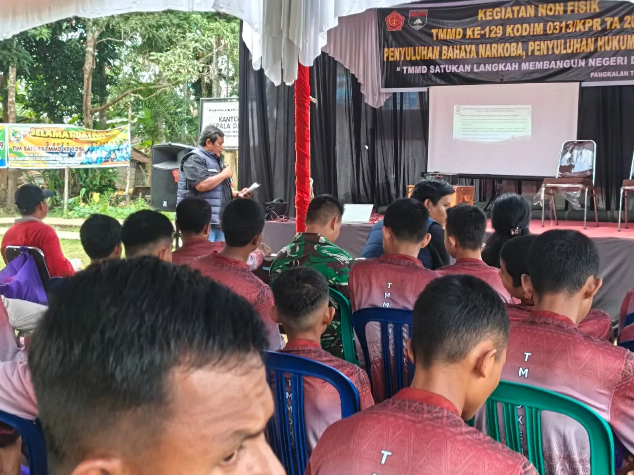 TMMD ke-129 Kodim 0313/KPR Gencarkan Penyuluhan Bahaya Narkoba di Pangkalan Terap