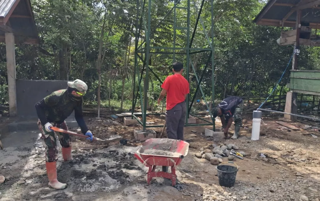 Satgas TMMD ke-129 Pasang Tower dan Tandon Air di Dayah Lhok Panah