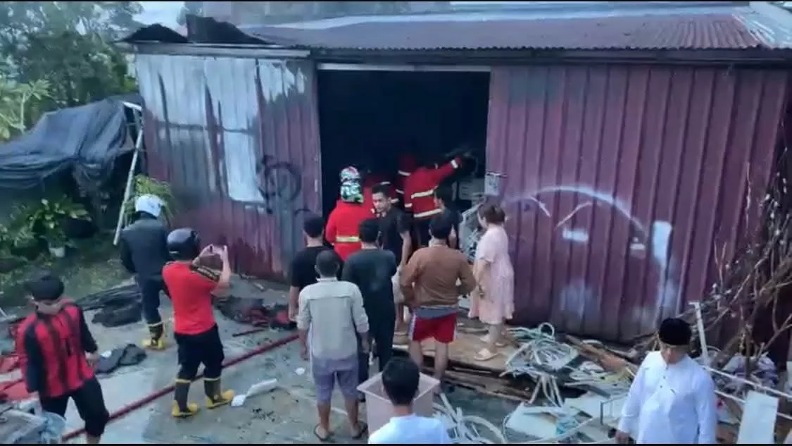 Gudang Peralatan Dekorasi Pernikahan Milik ASN Curup Terbakar, Kerugian Ditaksir Rp15 Juta