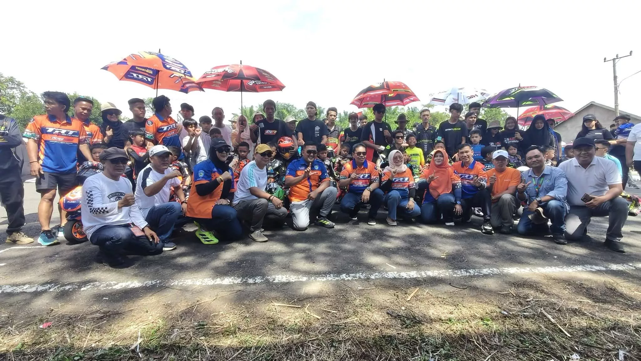 Deru Mesin Pecah Bundaran Tubei! Twins Cup Prix Belek Igai Round 1 Resmi Dibuka Bupati Lebong