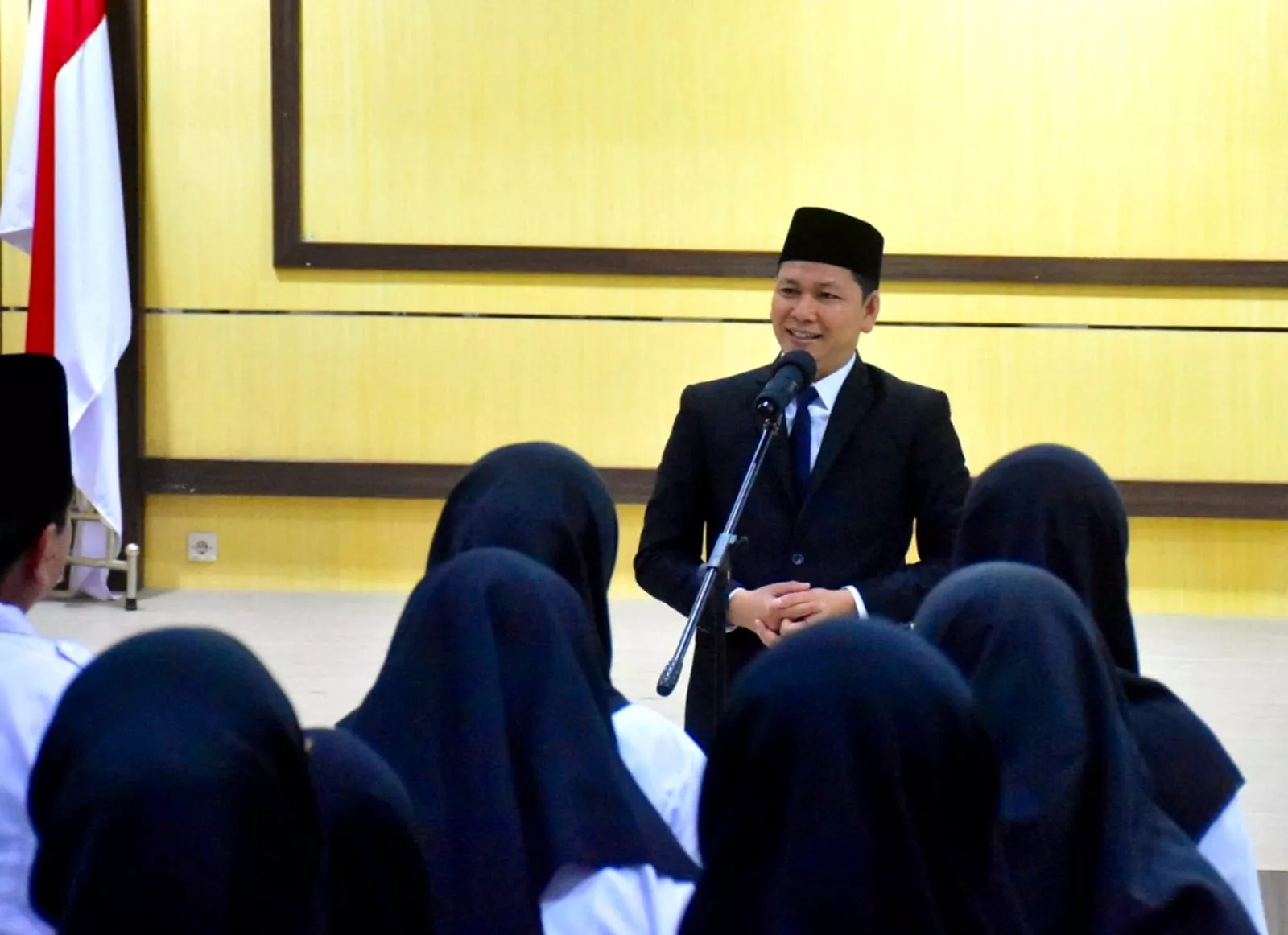 Lantik 112 Pejabat Fungsional, Kakanwil Kemenag Bengkulu: Jangan Sibuk Cari Mutasi, Jadilah Bintang