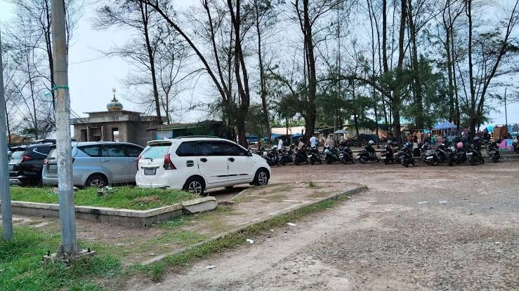 Perketat Jelang Nataru, Pemkot akan Tindak Tegas Oknum Getok Harga Parkir di Kawasan Pantai Panjang