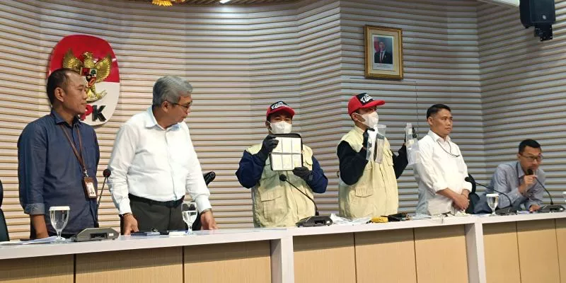 KPK Bongkar Gurita Korupsi Imigrasi, Delapan Tersangka dan Aset Rp17,5 Miliar Diamankan