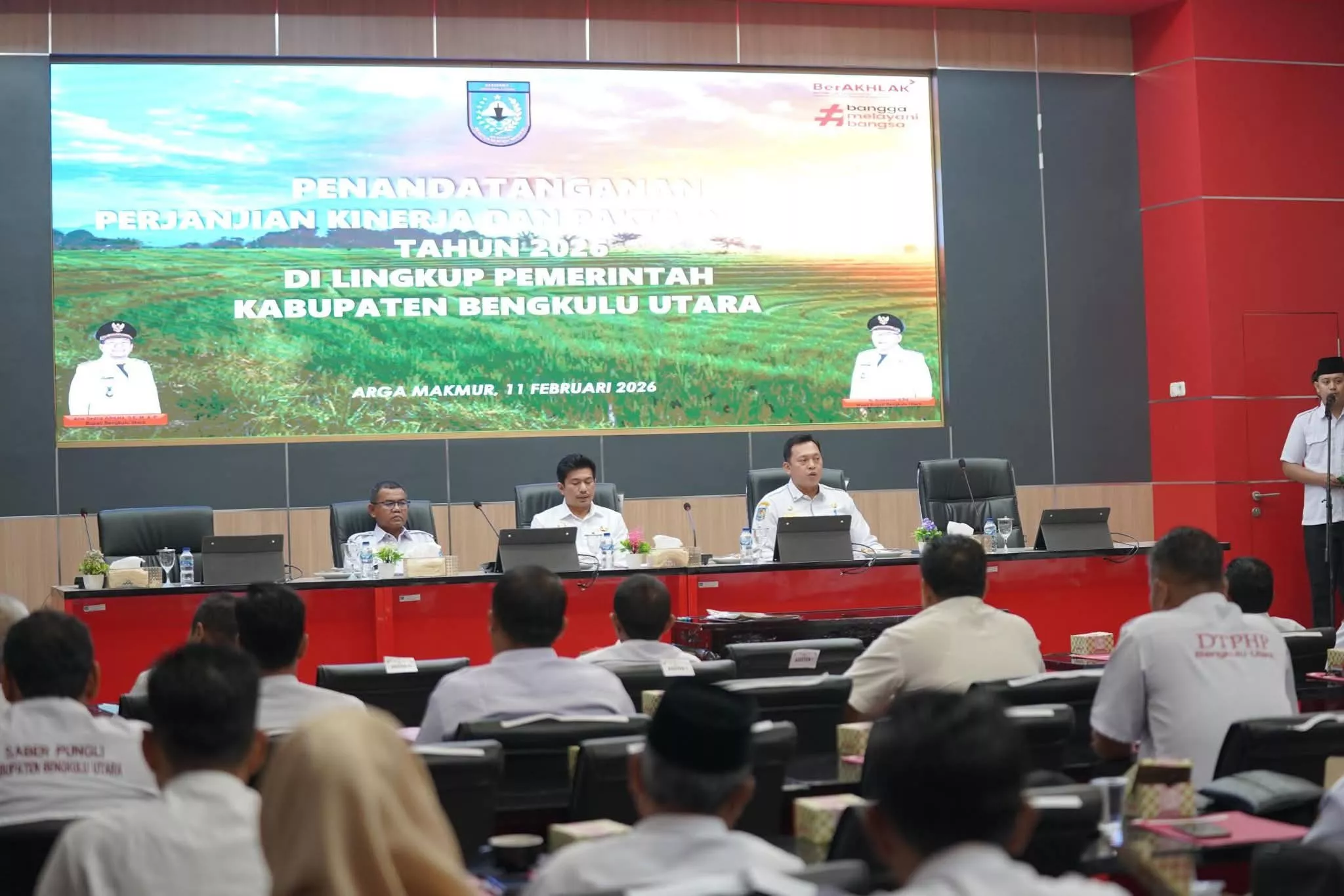 Teken Perjanjian Kinerja, Bupati Bengkulu Utara Warning OPD: Jemput Bola ke Pusat dan Tertib Administrasi