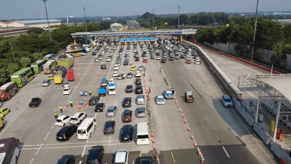 Korlantas Terapkan One Way Sepenggal di Tol Trans Jawa Mulai Hari Ini