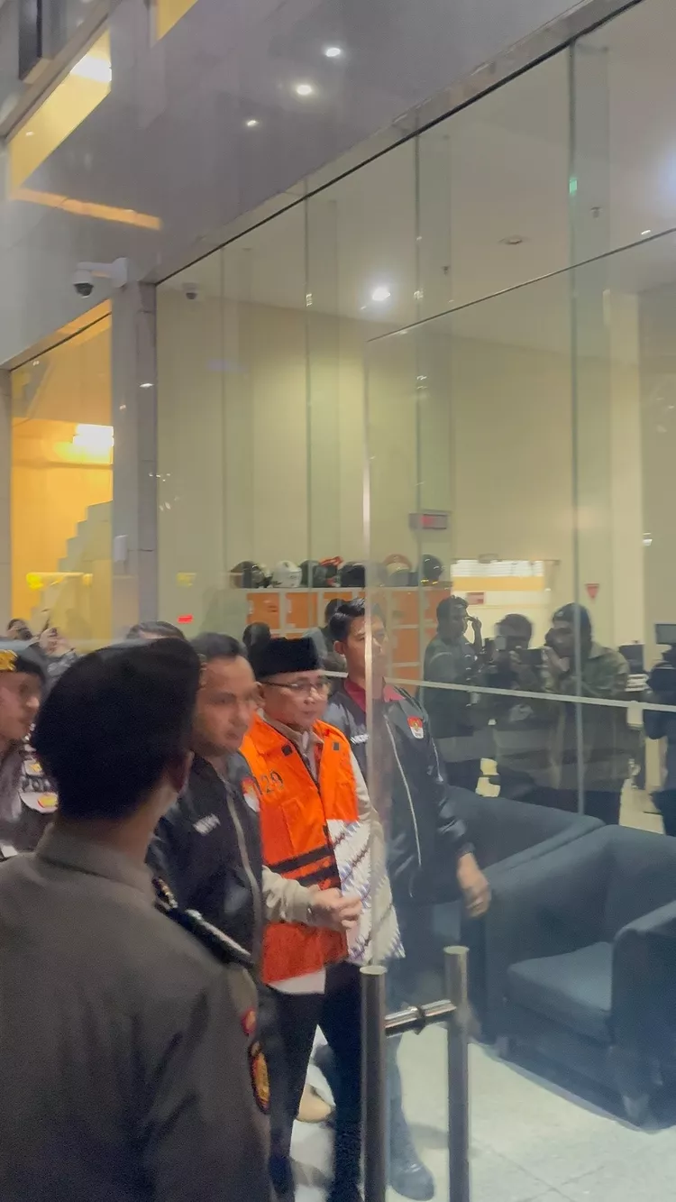 Eks Menag Yaqut Cholil Qoumas Ditahan KPK dalam Kasus Dugaan Korupsi Kuota Haji