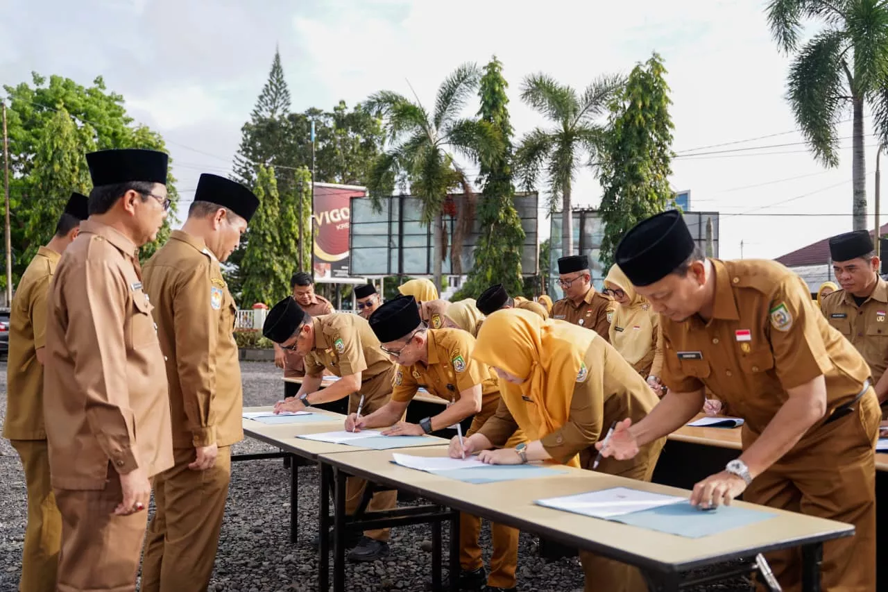 Pemprov Bengkulu Perang Lawan Pungli, Seluruh ASN Dinkes Tanda Tangan Komitmen