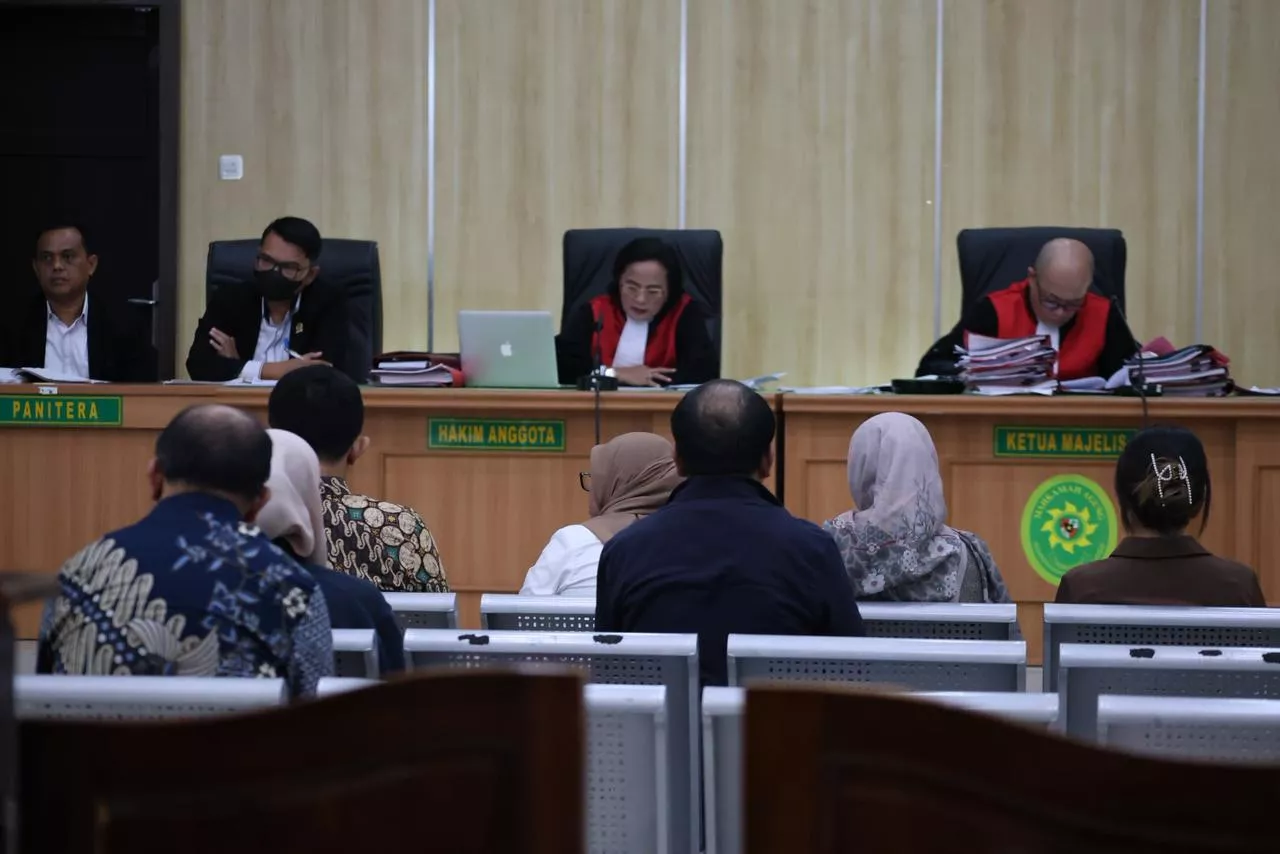 Transfer Gelap di Sidang Tambang 1,8 Triliun: Rekening Pribadi Kepala Sucofindo