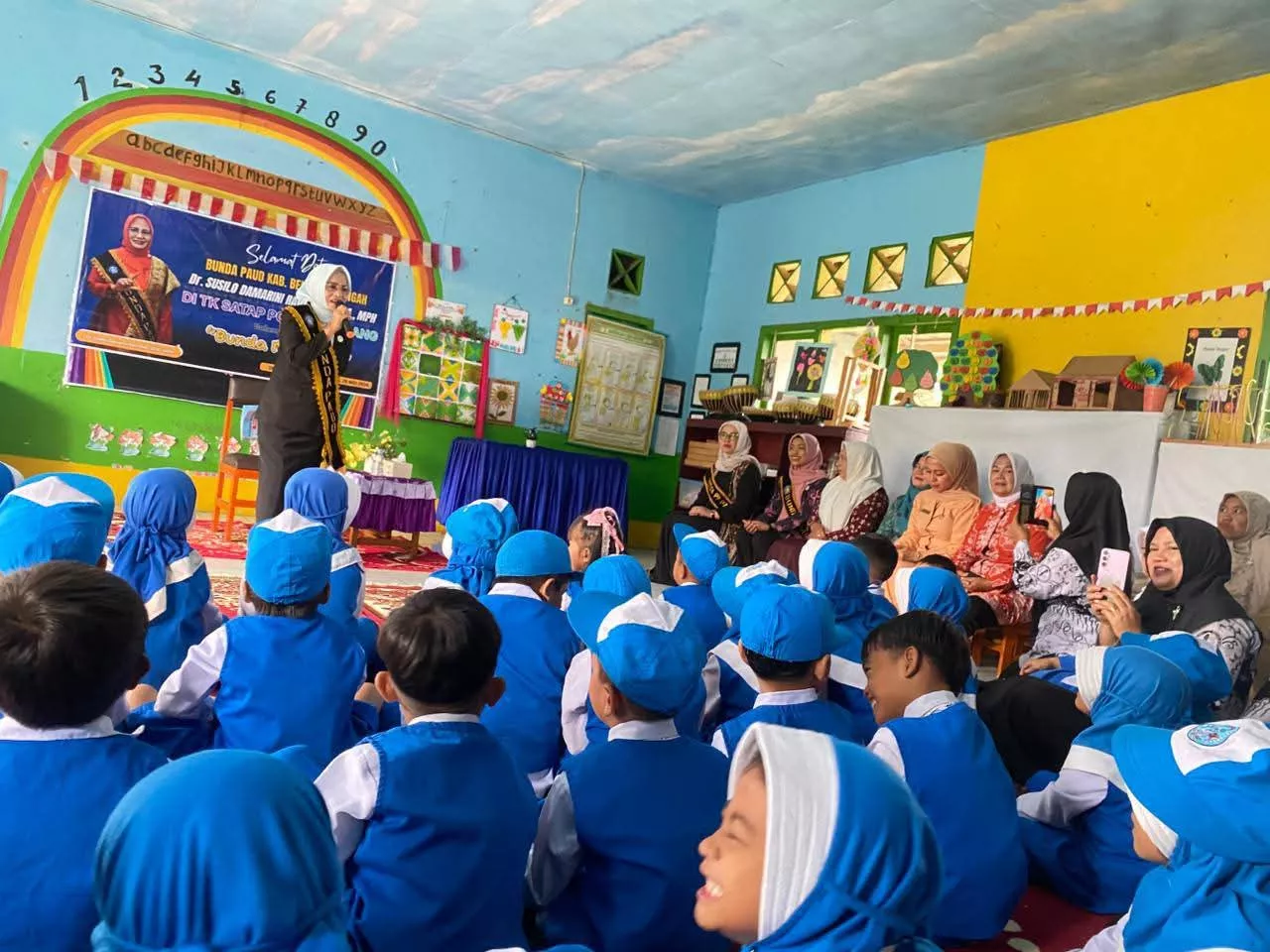 Bunda PAUD Benteng Turun Gunung! Program Wajib Belajar 13 Tahun Resmi Disosialisasikan ke TK