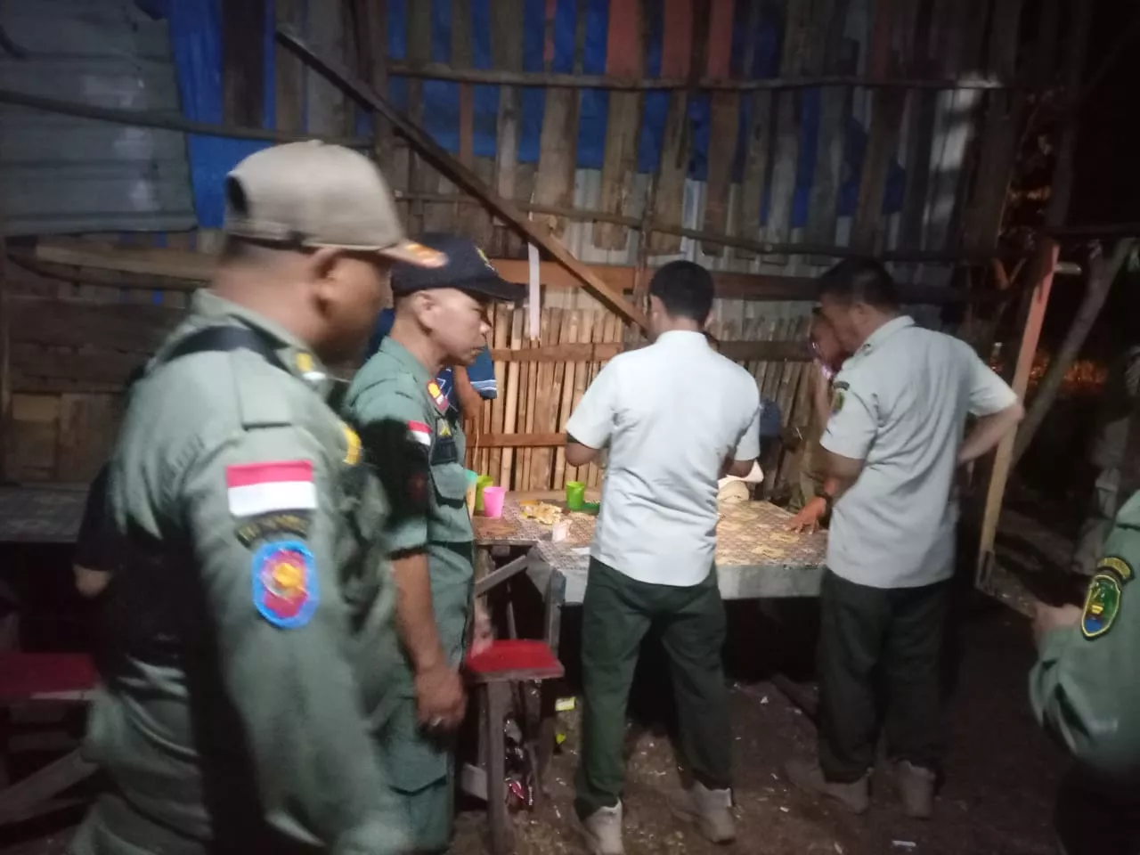 Satpol PP Kota Bengkulu Tertibkan Warung Remang di Beringin Raya, Aktivitas Malam Disisir