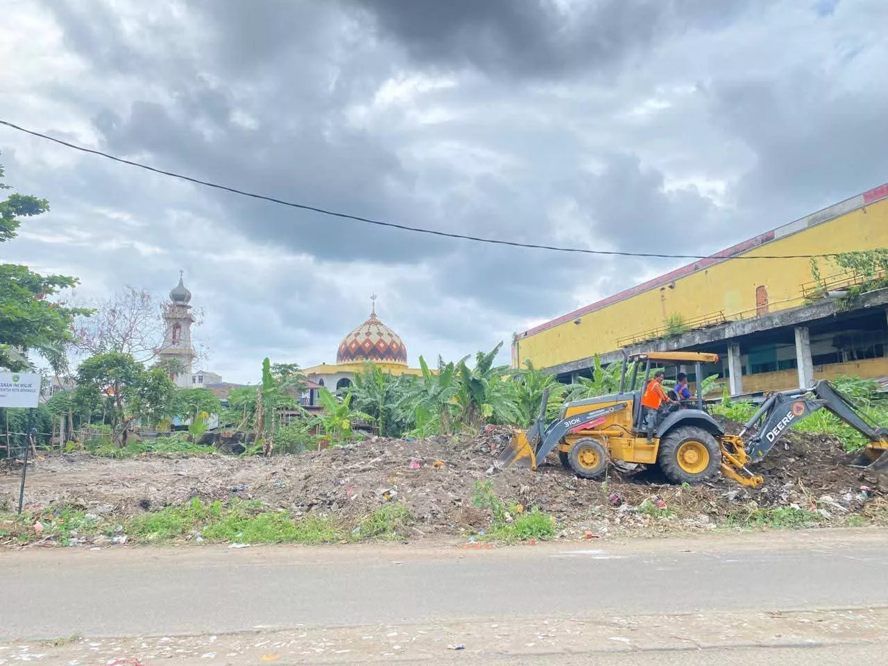 Wali Kota Bengkulu Sulap Lahan Baru untuk Pedagang Pasar Minggu, Target Tuntas Sebelum Ramadan