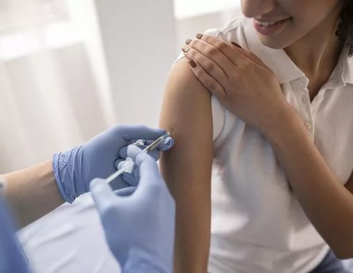 Sebelum Liburan, Pentingnya Vaksin Flu 