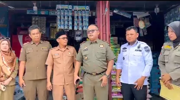 Satpol PP Kota Bengkulu Sita 80 Botol Miras Ilegal di Selebar, Pemilik Terancam Kurungan 6 Bulan