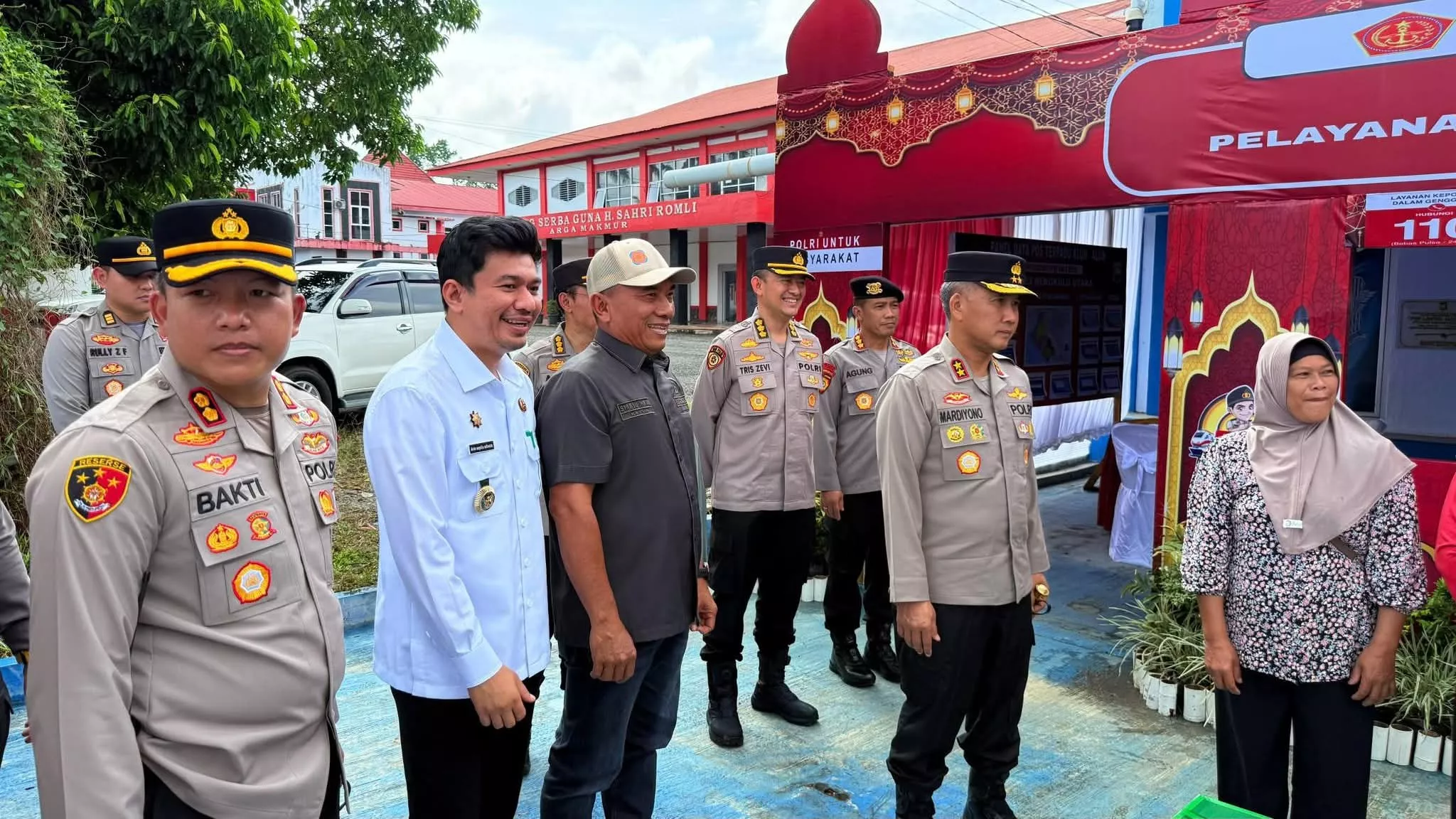Bupati Bengkulu Utara Dampingi Kapolda Tinjau Program Bedah Rumah dan Kesiapan Pos Lebaran