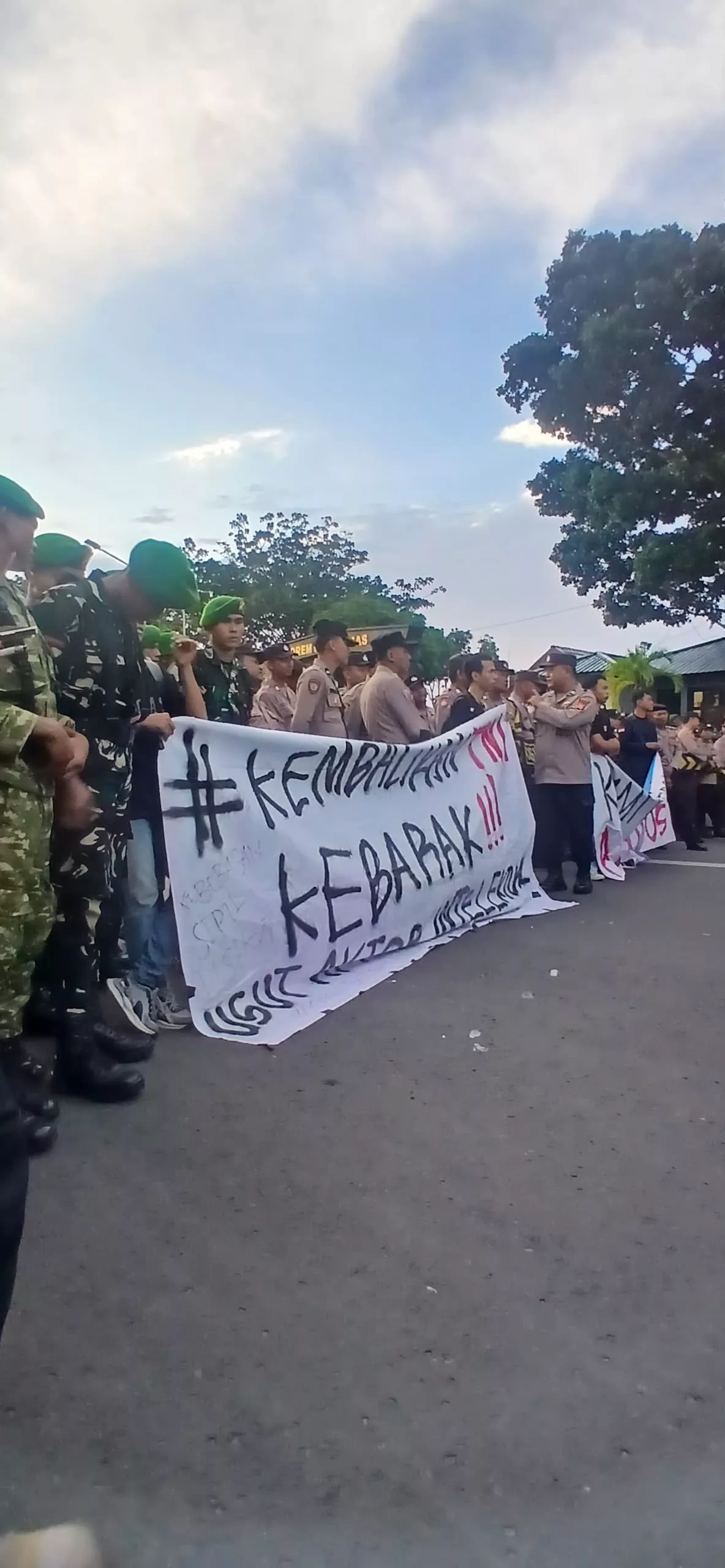 Mahasiswa Bengkulu Turun ke Jalan, Suarakan Kritik terhadap Isu Sipil dan Peran Militer
