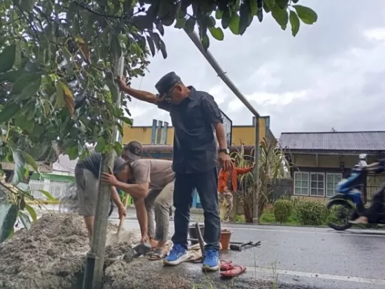 Truk Odol Sering Rusak Jalan, Bupati Fikri Ambil Tindakan Tegas