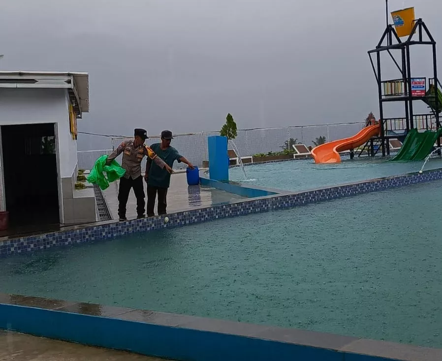 Detik-Detik Bocah 7 Tahun Nyaris Tenggelam di Tebing Suban, Ayah Jadi Penyelamat di Saat Genting