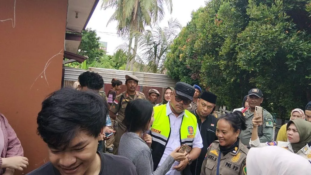 Razia Berlanjut, Satpol PP Kembali Amankan Pasangan Bukan Suami Istri di Gading Cempaka