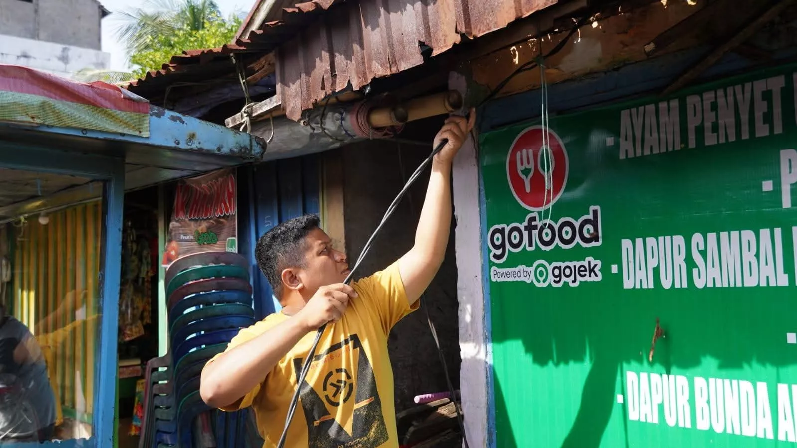Satpol PP Bongkar Modus Listrik Ilegal PKL di Pasar Panorama, Aliran Daya Jadi Kunci Pelanggaran