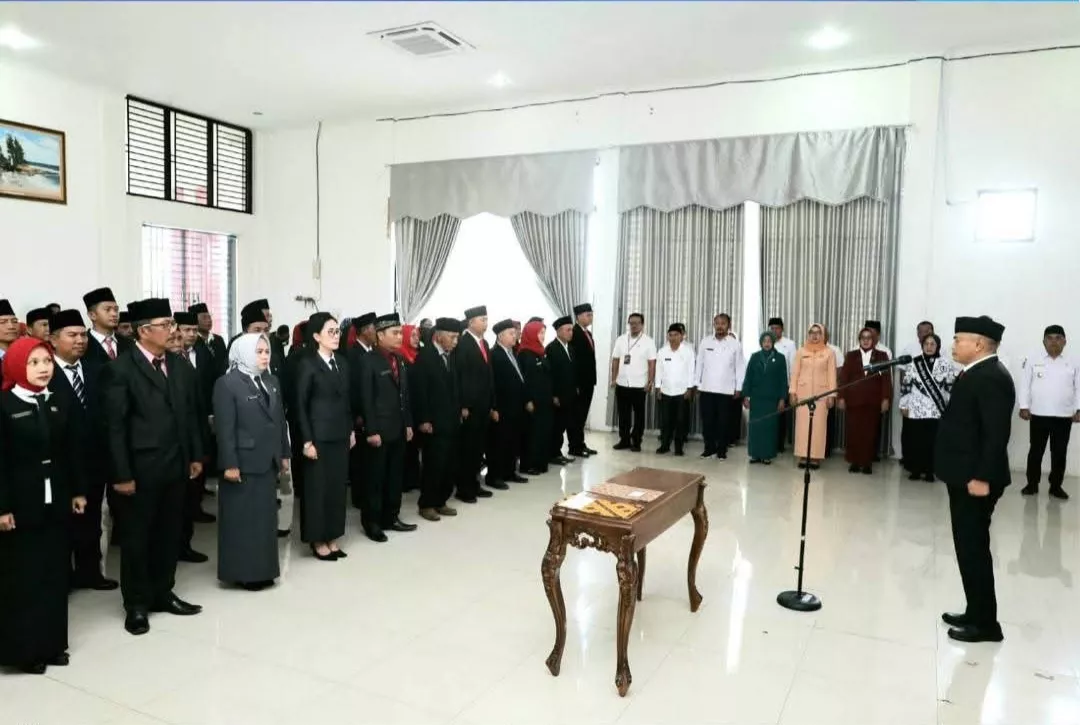 Bupati Bengkulu Tengah Lantik 66 Pejabat, Dorong Penguatan Kinerja dan Pelayanan Publik