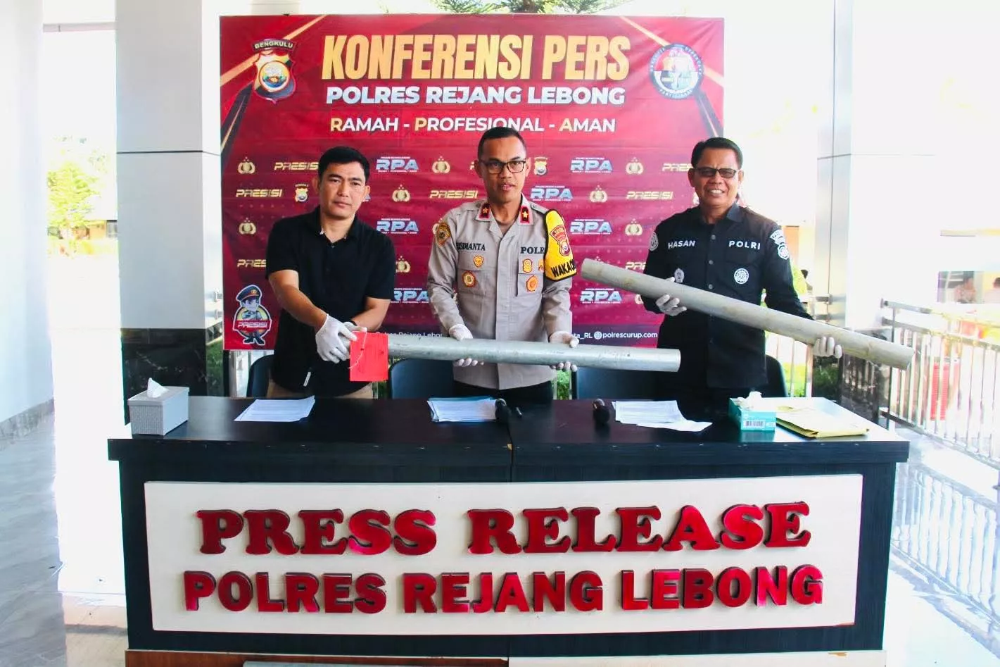 Besi Jembatan Dicuri Tengah Malam, Pelaku Ditangkap, Uangnya Dipakai Judi Online